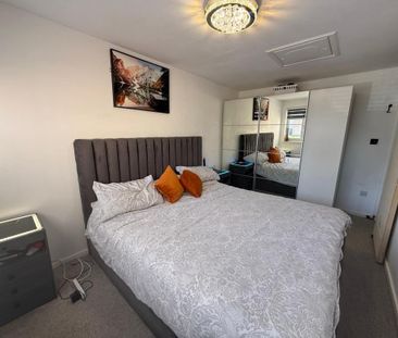 4 bedroom detached house to rent - Photo 5