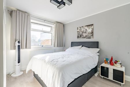 4 bedroom house to rent - Photo 3