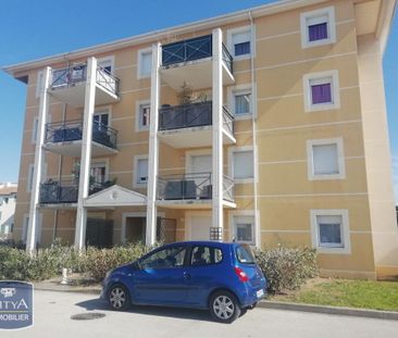 Location Appartement 3 pièces 54m² BAGNOLS SUR CEZE 30200 - Photo 3
