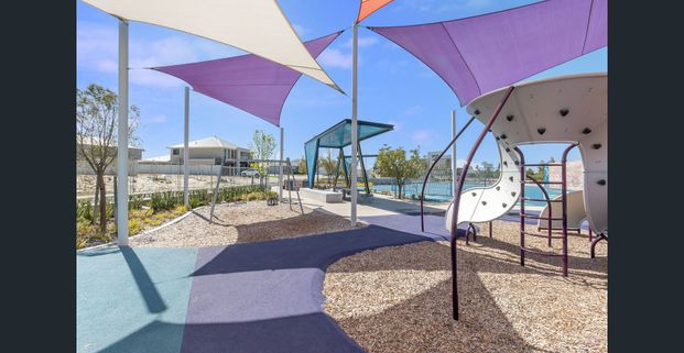 MODERN FAMILY LIVING IN PIARA WATERS! - Photo 1