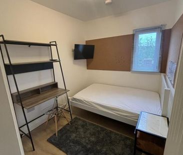 4 bedroom house share to rent - Photo 5
