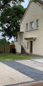 1 bedroom in a flat share to rent - Photo 3
