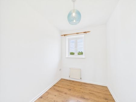 Camberwell Road, Cheltenham, Gloucestershire, GL51 - Photo 2