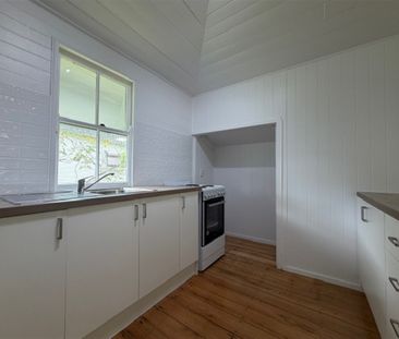 Newly Renovated 3 bedroom home in Hermit Park - Photo 4