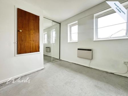 2 bedroom semi-detached house to rent - Photo 2