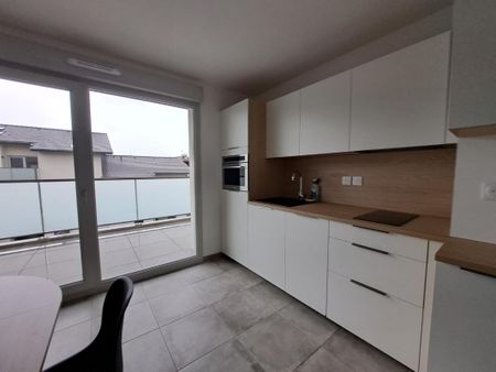 Location Appartement 2 pièces Meublé 41m² ST PIERRE EN FAUCIGNY 74800 - Photo 4