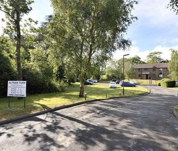 Altdam Farm, Park View Road, Redhill, Surrey, RH1 - Photo 3
