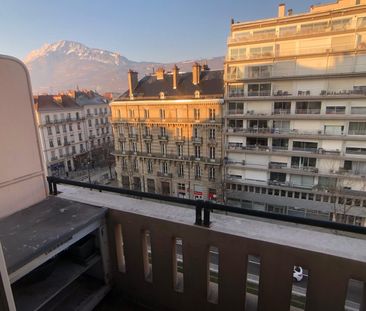 Appartement T4 à GRENOBLE - Photo 2