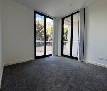 Near-new Two Bedroom Apartment - Photo 2