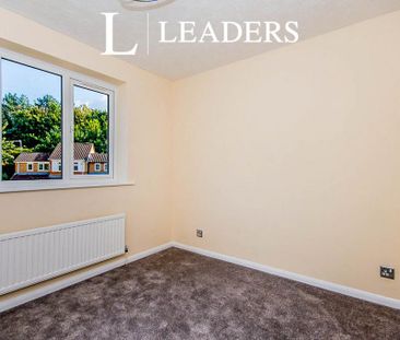 2 bedroom semi-detached house to rent - Photo 3