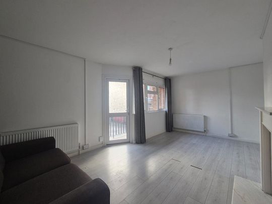 Islington, Halesowen, Halesowen, B63 - Photo 1