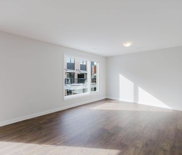 For Lease - 911 Creekway Private, Kanata, Ontario - Photo 4