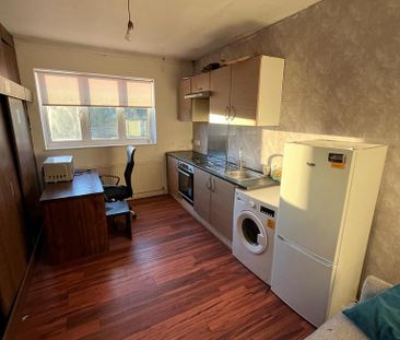 2 bedroom house to rent - Photo 3