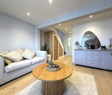2 bedroom terraced house to rent - Photo 3