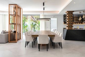 6 bedroom luxury Villa for rent in Nueva Andalucia, Spain