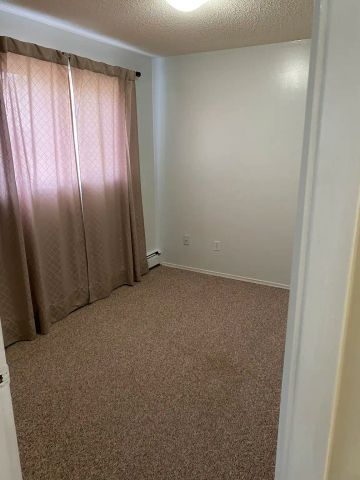 Vista on 78th - 1 Month Free! — 1 Bedroom - Photo 4