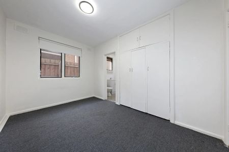 Unit 4/20 Loch Avenue, St Kilda East. - Photo 2