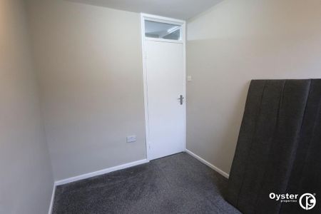 3 bedroom apartment to rent - Photo 4
