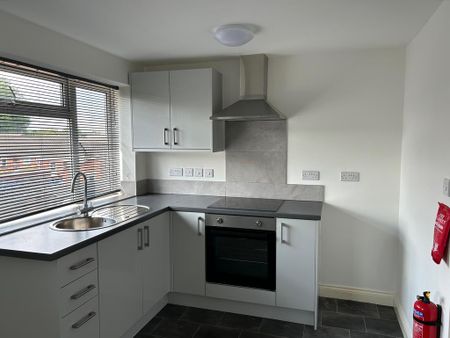 1 bedroom flat to rent - Photo 3