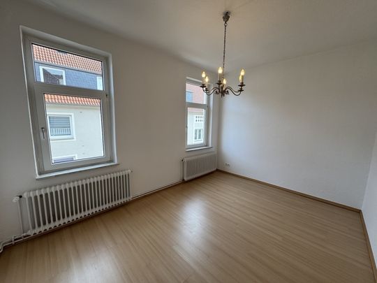 Großzügige 4-Zimmer-Wohnung mit ca. 100 m² – ruhig wohnen & stadtnah in Wilhelmshaven-Bant - Photo 1