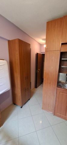 Studio/Γκαρσονιέρα για ενοικίαση Κουλέ Καφέ (Άνω Πόλη) - Photo 2