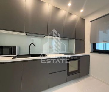 Apartament 2 camere, de inchiriat,loc de parcare, balcon, Dumbravita - Fotografie 2