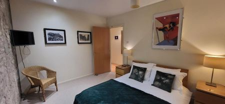 2 bedroom flat to rent - Photo 5