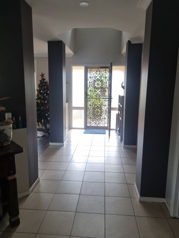 Rouse Hill - Photo 3