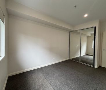 Modern Two Bedroom Unit - Photo 2