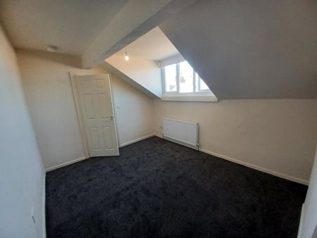2 bedroom end of terrace house to rent - Photo 3