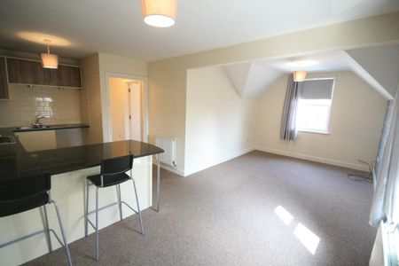 2 bedroom apartment to rent - Photo 3