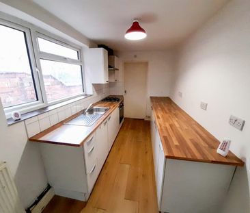 2 bedroom House To Let - Photo 4