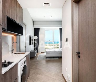 Sea View | Modern | ALL BILLS INCLUDED - Photo 3