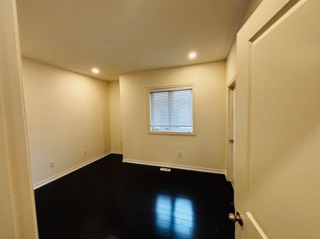 For Lease - 247 Buick Boulevard Unit# Upper Unit only, Brampton, Ontario - Photo 4