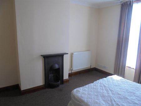 Brown Lane, Leeds, LS11 9LA - Photo 5