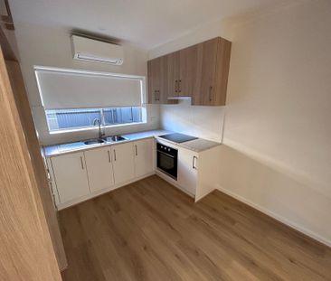 Newly Renovated 2 Bedroom Unit in a Quiet Group! - Photo 3