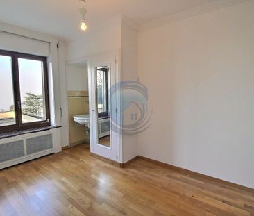 SPACIEUX APPARTEMENT DE 4,5 PIÈCES AVEC VUE PANORAMIQUE SUR LE LAC - Photo 5