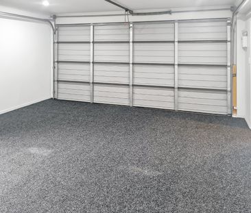 Townhouse 3bdrm/2bthm/Dble Garage - Photo 1