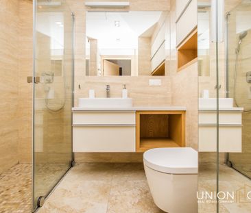 Kraków, Kraków-Śródmieście, Sukiennicza - Photo 2