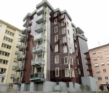 LUMINOSI 4.5 LOCALI IN STABILE MINERGIE - Foto 2