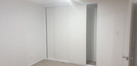 FULLY RENOVATED 3brm STUNNER IN EPSOM, DGZ, UNI - Photo 2
