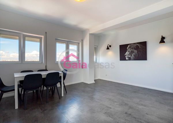Apartamento T1 com lugar de garagem no centro Gaia