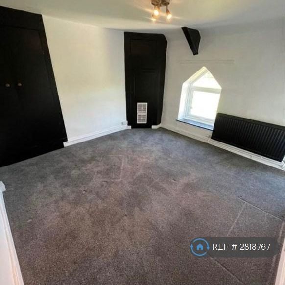 3 bedroom flat to rent - Photo 1