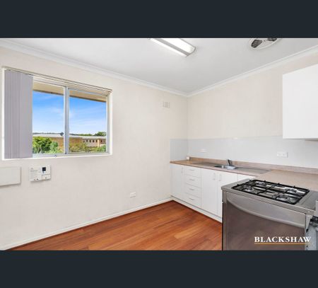 10/25 Macquoid Street, Queanbeyan, NSW 2620 - Photo 3