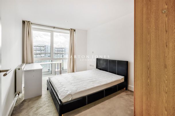 4 Salamanca Place,Vauxhall, London, SE1 - Photo 1