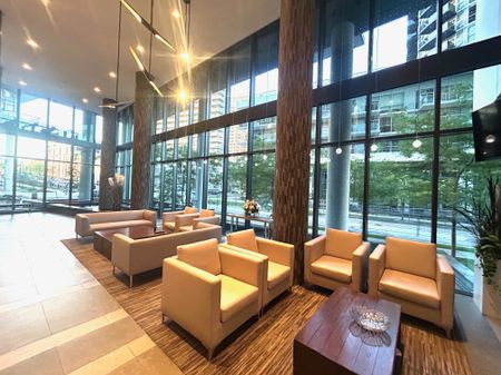 For Lease - 39 Annie Craig Drive Unit# 904, Toronto, Ontario - Photo 5