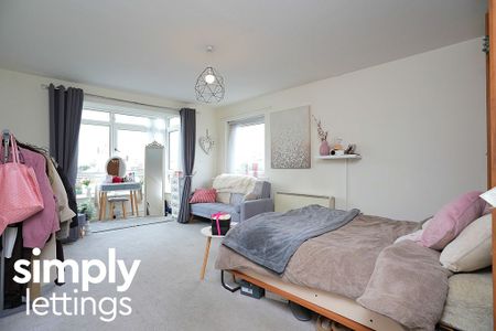 0 Bed property for rent - Photo 3