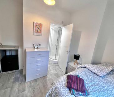 1 bedroom in a house share to rent - Photo 5