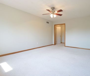 For Lease - 2145 Margot Street, Oakville, Ontario - Photo 4