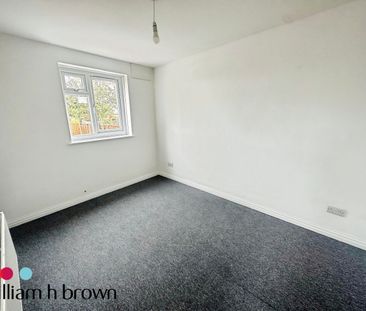 Swift Avenue, Clacton-On-Sea, Jaywick - Photo 2